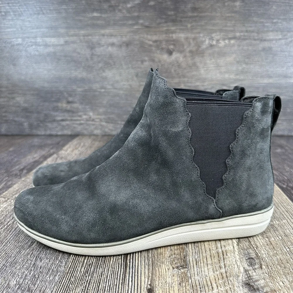 Aetrex Alanna Gray Suede Leather Chelsea Pull On Ankle Boot Bootie Women's 9-9.5
